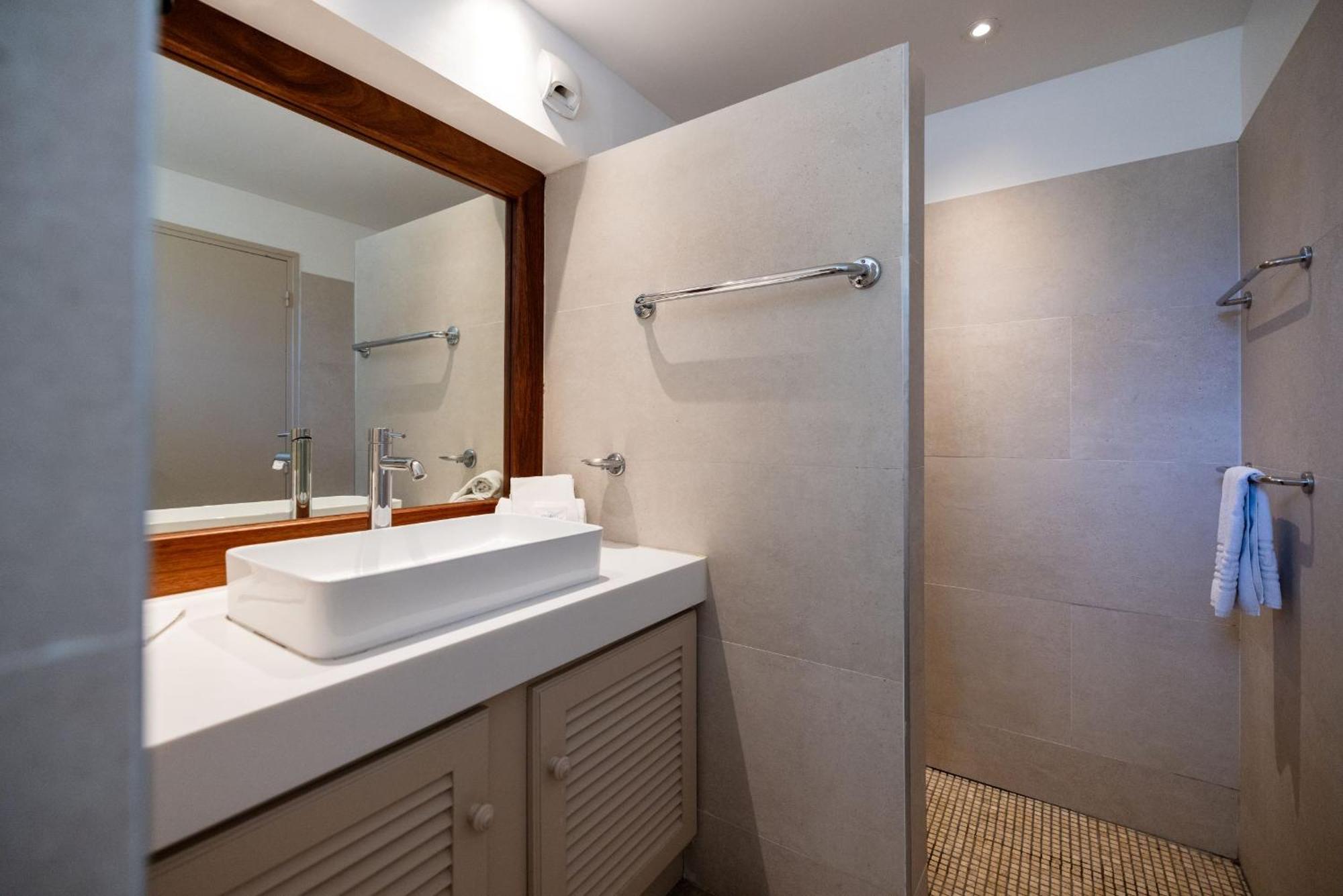 Hotel Les Creoles Saint-Gilles-les Bains Eksteriør bilde