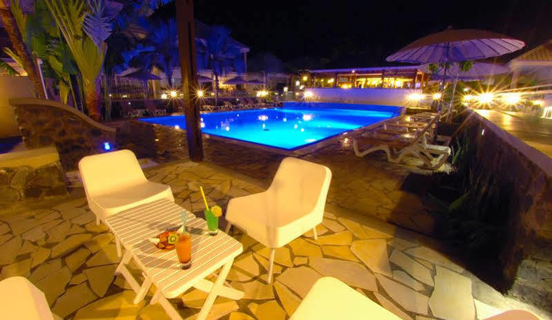 Hotel Les Creoles Saint-Gilles-les Bains Eksteriør bilde